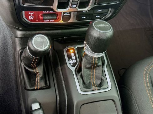 Used 2023 Jeep Gladiator Mojave w/ Trailer Tow Package image 19