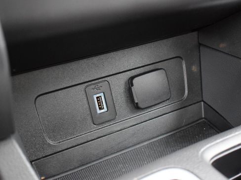 Used 2018 Ford Escape SE FWD image 22