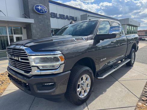 Used 2023 RAM 2500 Laramie AWD/4WD image 2
