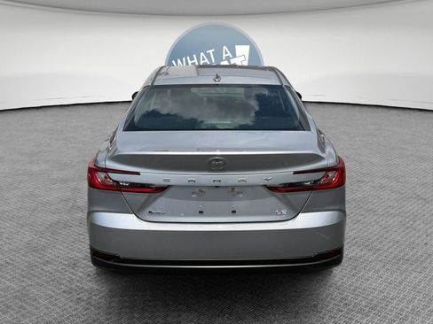 Certified 2025 Toyota Camry LE FWD image 5