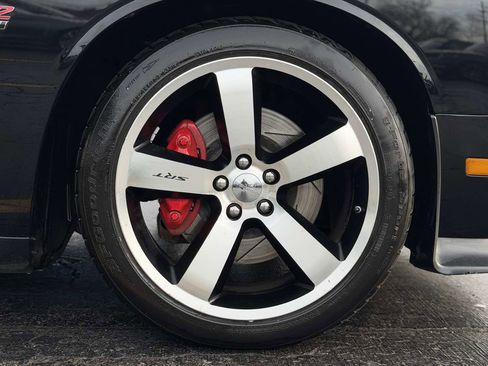 Used 2013 Dodge Challenger SRT8 w/ Harman Kardon Audio Group image 16