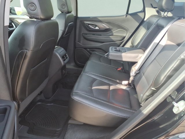 Used 2024 GMC Terrain SLT w/ Tech Package FWD image 21