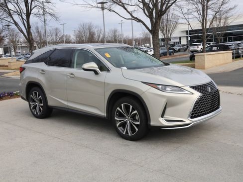 Used 2020 Lexus RX 350L FWD w/ Premium Package image 2