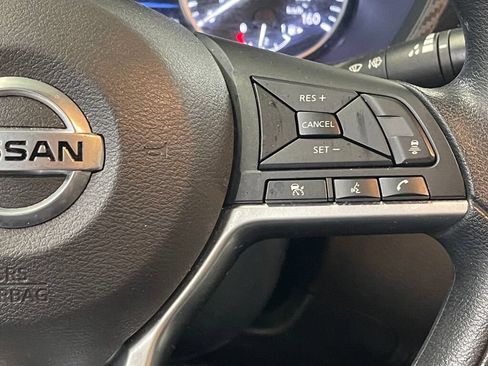 Used 2023 Nissan Sentra SV FWD image 18