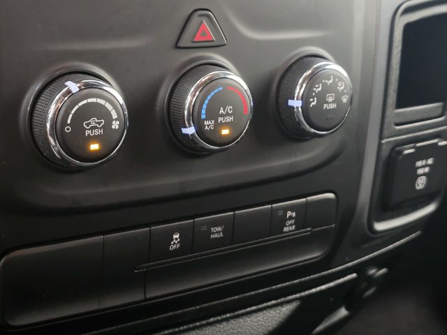 Used 2022 RAM 1500 Warlock AWD/4WD image 16