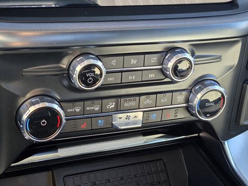 Used 2023 Ford F150 Limited image 20