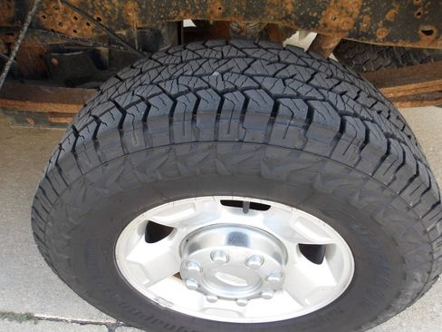 Used 2011 Ford F250 XLT w/ XLT Interior Pkg AWD/4WD image 45