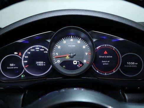 Used 2021 Porsche Cayenne Coupe image 26