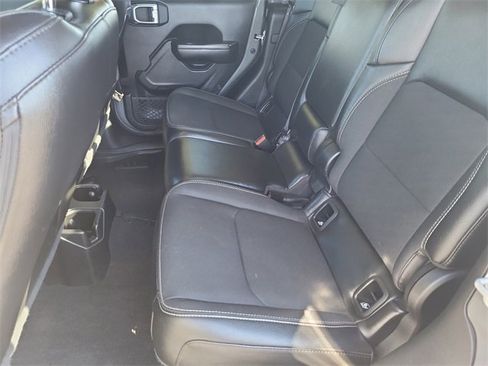 Used 2021 Jeep Gladiator Sport image 21