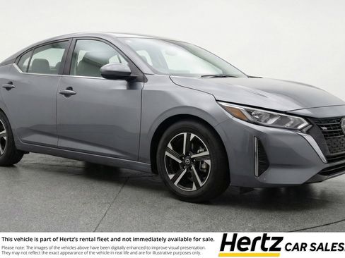 Used 2025 Nissan Sentra SV image 1