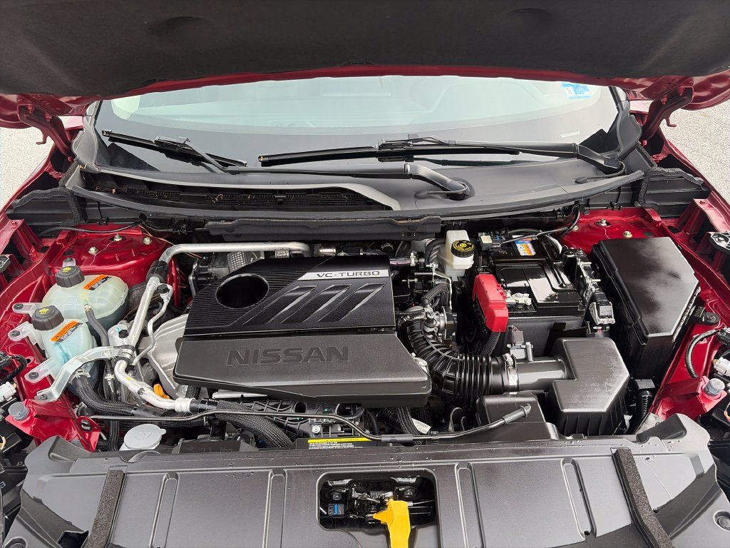 Used 2025 Nissan Rogue SV FWD image 21