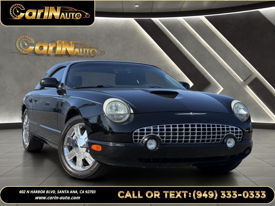 Used 2002 Ford Thunderbird RWD image 3