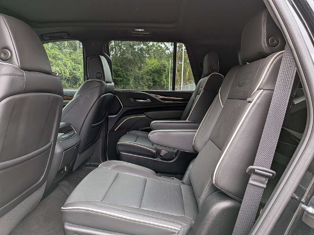 Used 2023 Cadillac Escalade Premium Luxury w/ LPO, Floor Liner Package AWD/4WD image 15