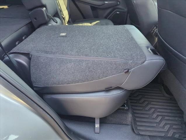 Used 2025 Mitsubishi Outlander SE FWD image 26