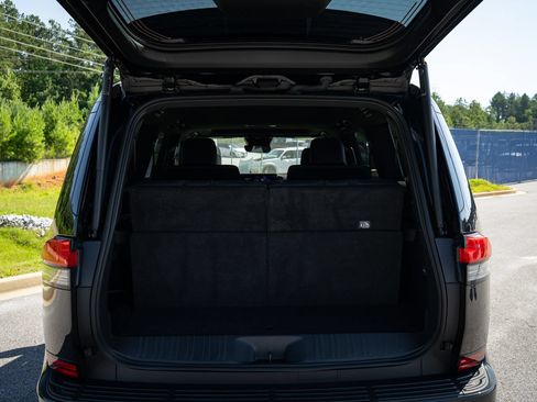 Used 2024 Lexus GX 550 w/ Accessory Package (2T) AWD/4WD image 16