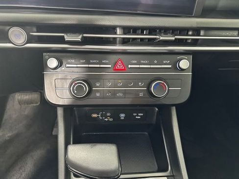 Certified 2025 Hyundai Tucson SE image 23