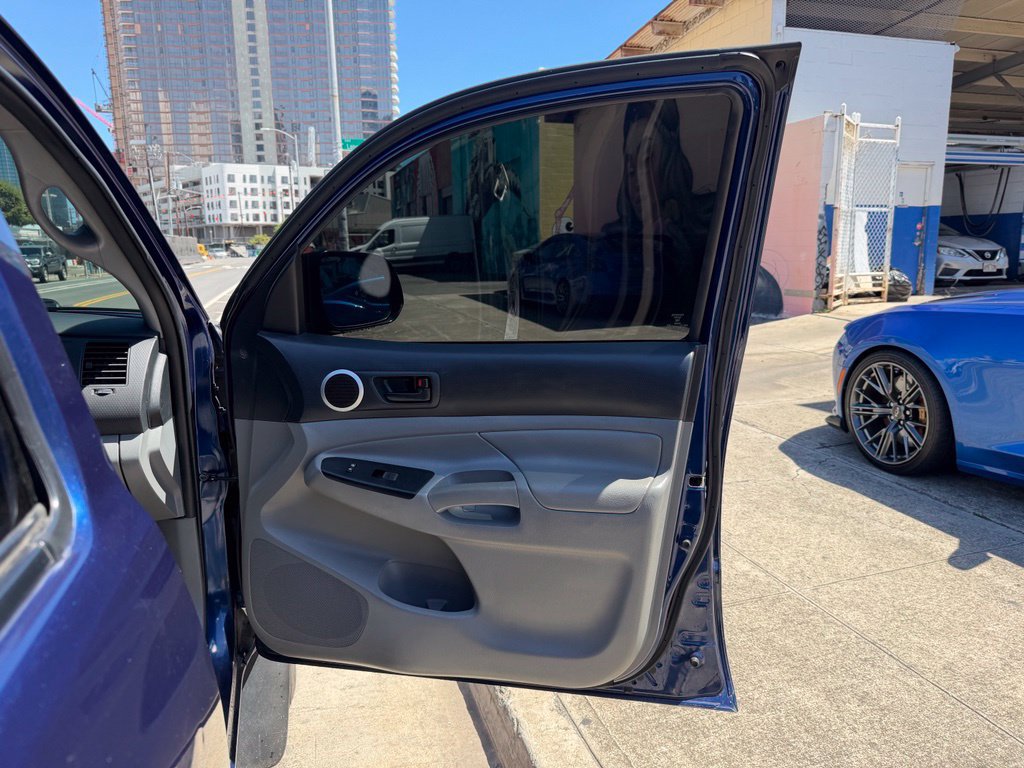 Used 2015 Toyota Tacoma PreRunner RWD image 10