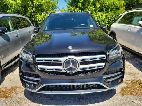 Used 2023 Mercedes-Benz GLS 450 4MATIC image 3