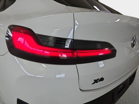 Used 2023 BMW X4 M40i w/ Premium Package image 33