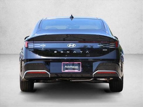 New 2026 Hyundai Sonata Limited FWD image 6
