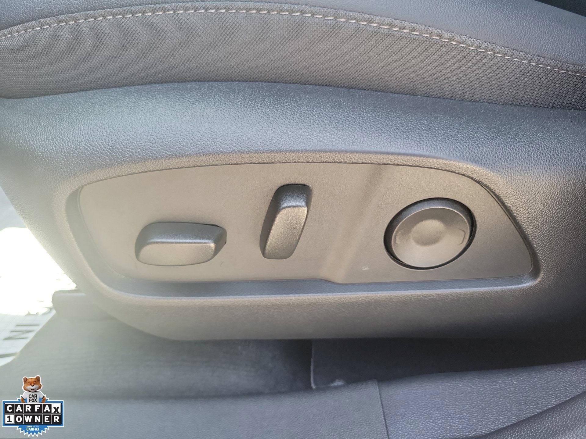 Used 2026 Chevrolet Equinox LT w/ Convenience Package II FWD image 15