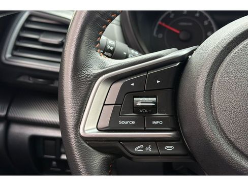 Used 2018 Subaru Crosstrek 2.0i Premium AWD/4WD image 25