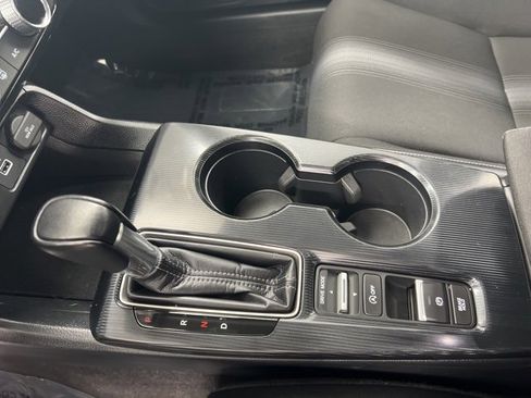 Used 2023 Honda Civic Sport image 15