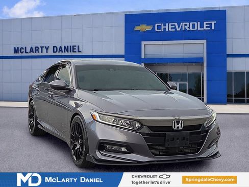 Used 2018 Honda Accord Sport image 1