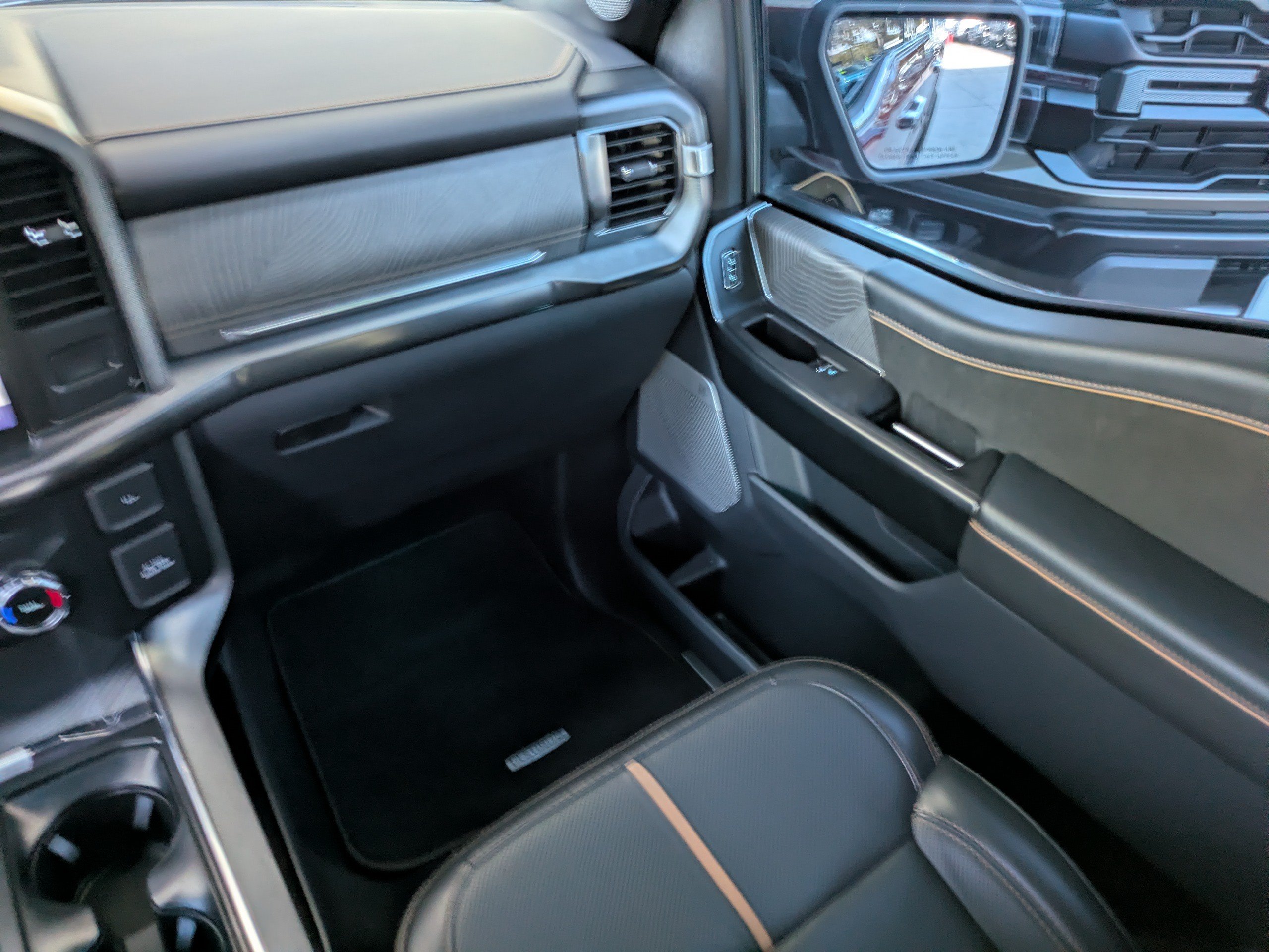 Used 2023 Ford F150 Platinum AWD/4WD image 18
