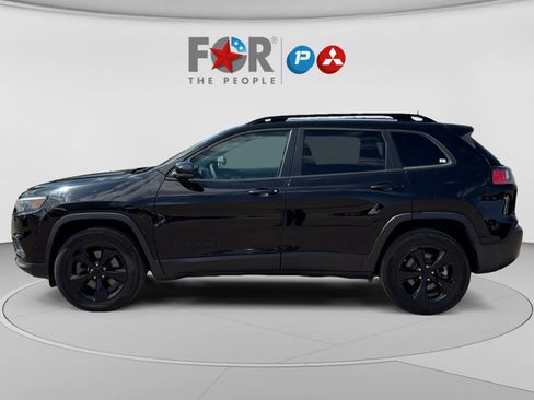 Used 2023 Jeep Cherokee Altitude Lux AWD/4WD image 2