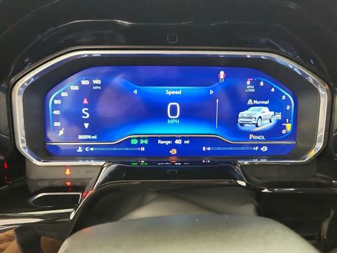 Used 2022 Chevrolet Silverado 1500 LT image 25