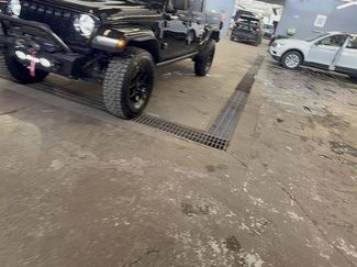 Used 2024 Jeep Gladiator Sport AWD/4WD video 1