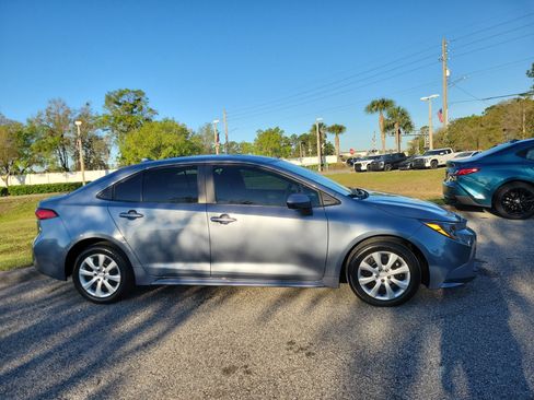 Used 2024 Toyota Corolla LE image 7