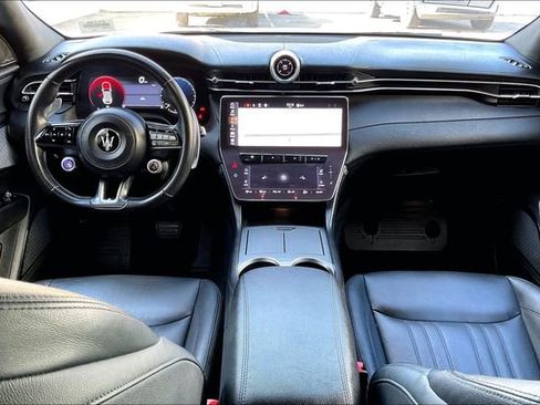 Used 2024 Maserati Grecale GT image 15