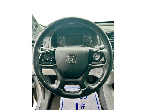 Used 2021 Honda Pilot Special Edition image 7