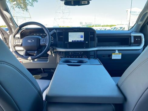 New 2026 Ford F550 XL 4WD Reading 12' Landscape D image 32