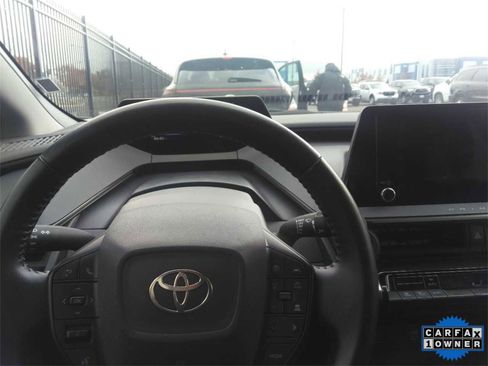 Used 2023 Toyota Prius LE image 4