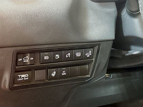 Used 2022 Toyota Tundra TRD Pro AWD/4WD image 8