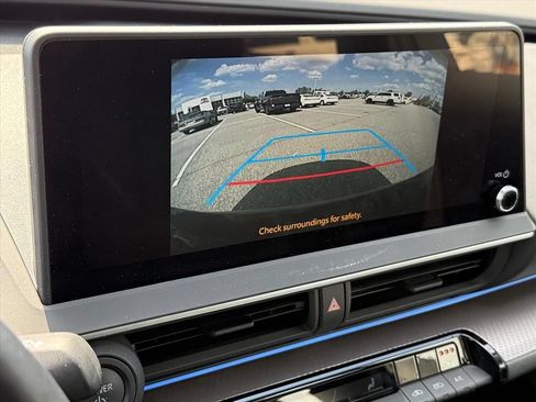 Certified 2023 Toyota Prius XLE FWD image 22