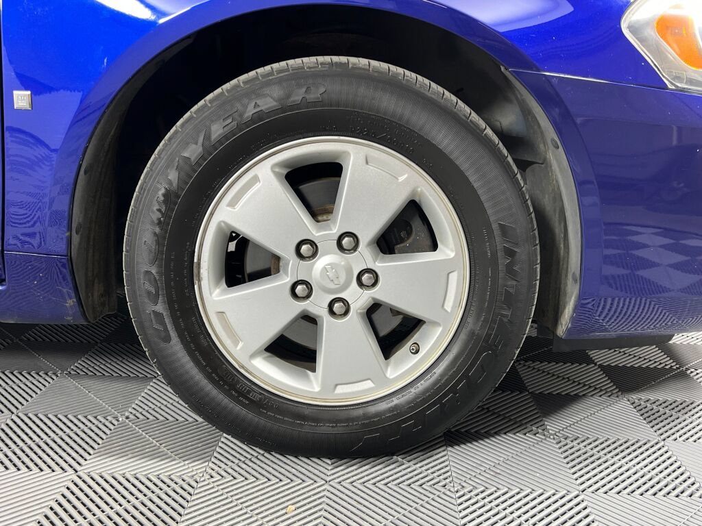 Used 2007 Chevrolet Impala LT FWD image 7