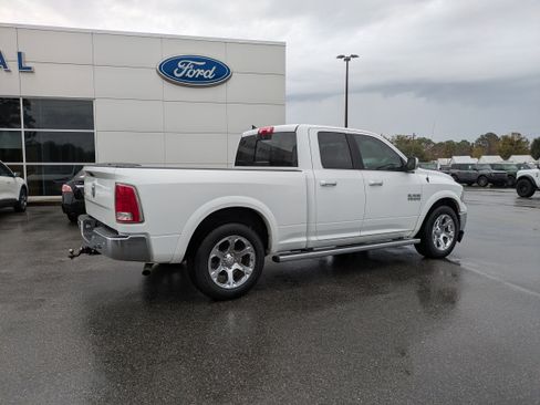 Used 2017 RAM 1500 Laramie w/ Convenience Group image 3