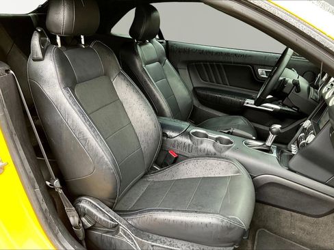 Used 2018 Ford Mustang GT Premium w/ Safe & Smart Package RWD image 27
