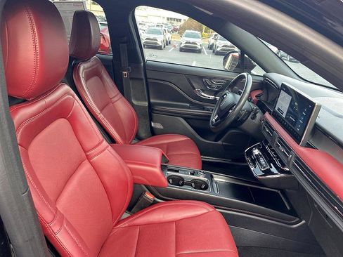 Used 2023 Lincoln Corsair Reserve w/ Jet Appearance Package image 21