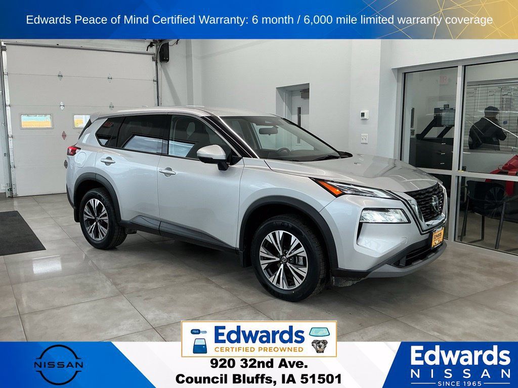 Used 2021 Nissan Rogue SV AWD/4WD image 2