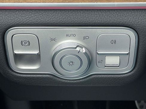Certified 2025 Mercedes-Benz GLS 450 4MATIC image 35
