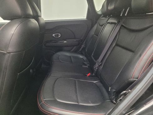 Used 2015 Kia Soul + FWD image 18