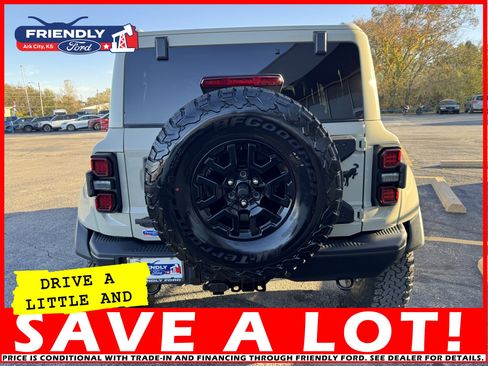 New 2025 Ford Bronco Raptor image 4