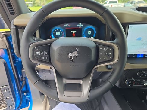 New 2025 Ford Bronco Big Bend w/ Black Diamond Package image 23