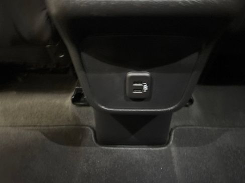 Used 2024 Chevrolet Equinox LT AWD/4WD image 34