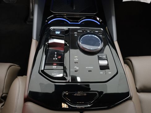 Used 2025 BMW i5 M60 w/ Premium Package AWD/4WD image 23